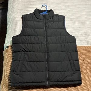 Gap Vest - with tags!